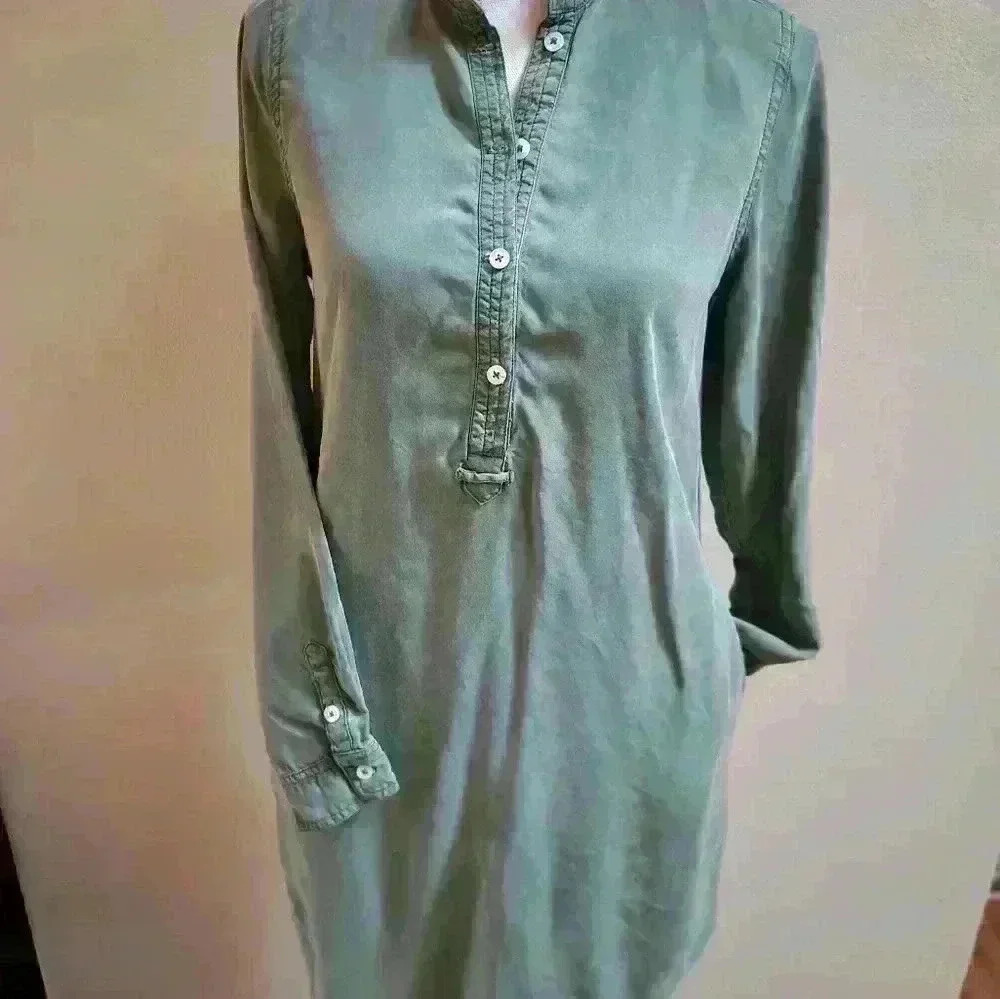 Kenneth Cole Women's  Reaction green shirt  button dress with pockets size xs